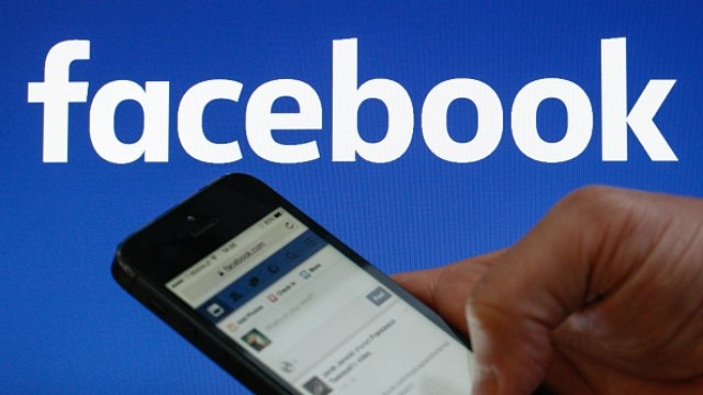 Facebook now gives video support for comments.