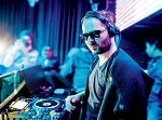 QMobile brings Edward Maya to its sound stage.