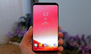 Samsung finally releases the update to fix the S8 red-tint display issue