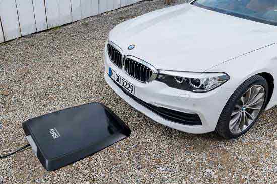 2018 will be the Year of Wireless Charging for BMW and Mercedes-Benz.